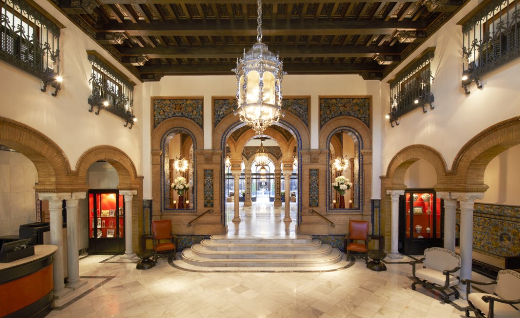 HOTEL ALFONSO XIII LOBBY, SEVILLE, ANDALUCIA STARWOOD LUXURY COLLECTION HOTEL ALFONSO XIII LOBBY, SEVILLE, ANDALUCIA STARWOOD LUXURY COLLECTION